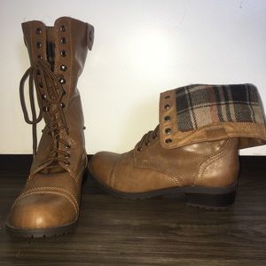 BRAND NEW brown combat boots